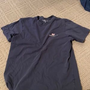 Vineyard Vines T Shirt